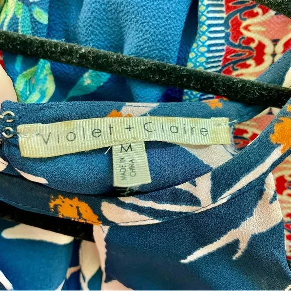 Violet + Claire Sleeveless Blouse - Picture 3 of 4